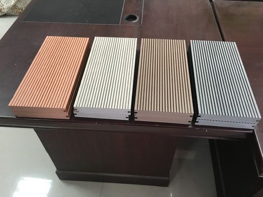 Pavimenti in WPC riciclabili al 100%
Pavimenti compositi per pavimenti esterni impermeabili a piscina da giardino