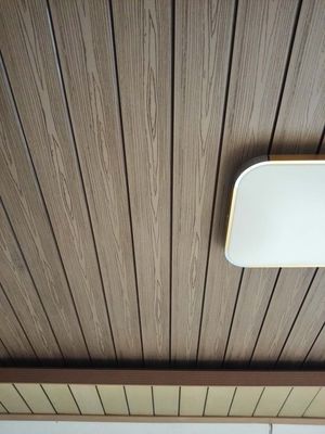 Pavimentazione commerciale in WPC composito impermeabile con disegno cavo