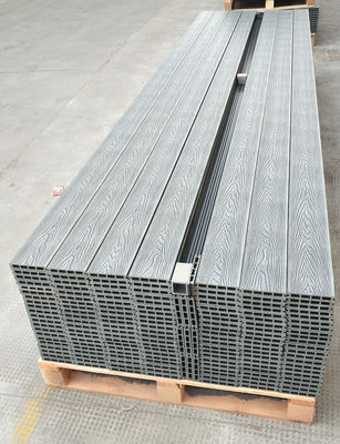 Permukaan yang tergores inti berongga Komposit Decking Panjang yang disesuaikan