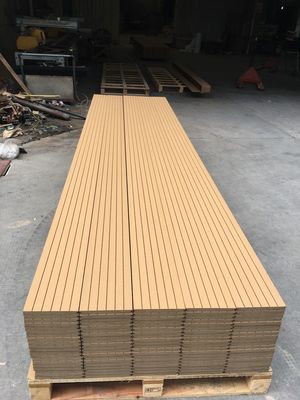 Décoration composite en bois creux en plastique