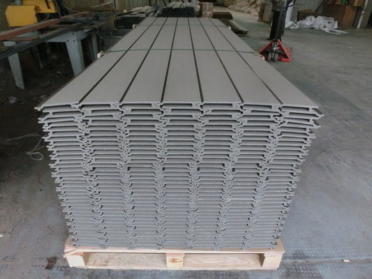 Panel WPC Green Wall Cladding Desain Kontemporer Instalasi Mudah