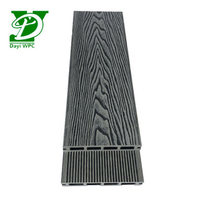 Pavimentação de piscinas externas em WPC resistente a intempéries