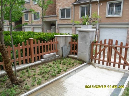 야외 WPC 복합 울타리 정원 / 야드용 사용자 지정 디자인 색상