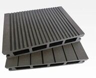 Waterproof Smooth Surface 140x23mm Solid Composite Decking Board Courtyard