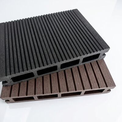Waterproof Wood Grain 140x23mm Solid Composite Decking Board Poolside Deck